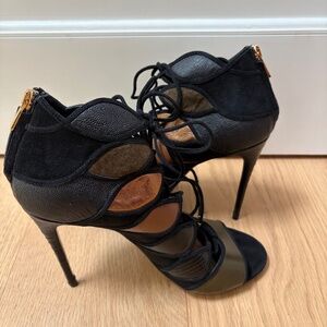SALVATORE FERRAGAMO Felicity Stylish Lace Up Stiletto High Heel Shoes